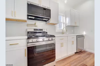 50 Hillyer St, Orange, NJ 07050 - Photo 9