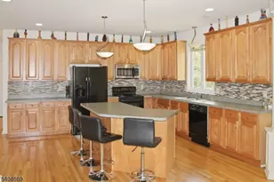 6 Andre Ct, Hardyston Township, NJ 07416 - Photo 9