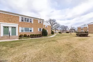 187 Evergreen, Edison, NJ 08837 - Photo 35