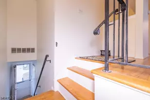 187 Evergreen, Edison, NJ 08837 - Photo 25