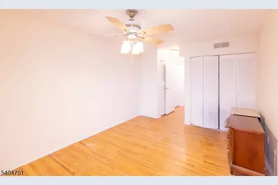 187 Evergreen #4B, Edison, NJ 08837 - Photo 17