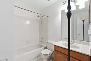 374 Aldeburgh Ave, Franklin Township, NJ 08873 - Photo 11