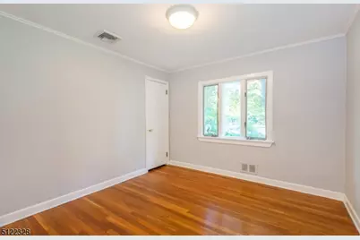 93 Irving Ave, Livingston, NJ 07039 - Photo 17