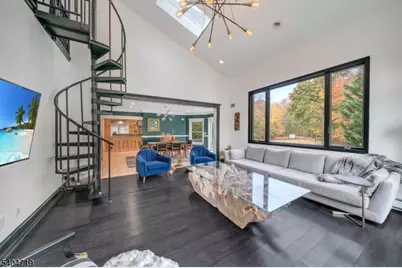 73 Big Piece Rd, Fairfield, NJ 07004 - Photo 5