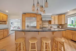 73 Big Piece Rd, Fairfield, NJ 07004 - Photo 7