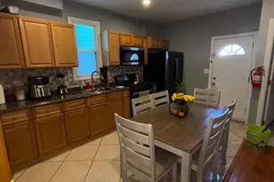 23 Oak St, Paterson, NJ 07501 - Photo 9