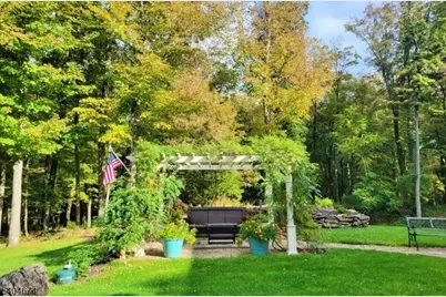 11 Walnut Trl, Andover Township, NJ 07860 - Photo 3