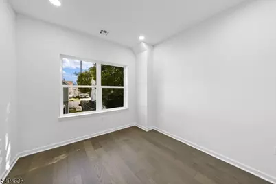 410 Morris Pl, Roselle, NJ 07203 - Photo 5