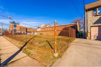 9 W Stimpson Ave, Linden, NJ 07036 - Photo 9