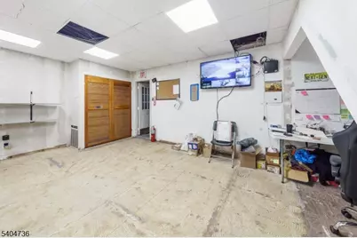 9 W Stimpson Ave, Linden, NJ 07036 - Photo 17