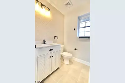 236-238 Keer Ave, Newark, NJ 07112 - Photo 15