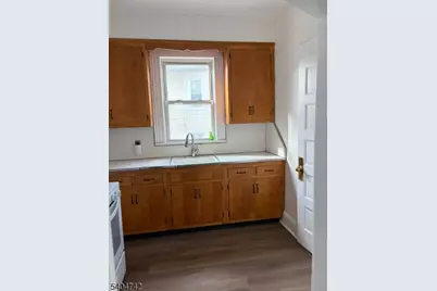 58 Rosalie Ave, Clifton, NJ 07011 - Photo 7