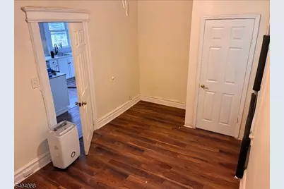 45 Finlay Pl, Newark, NJ 07106 - Photo 7