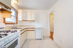 116 Edison St, Clifton, NJ 07013 - Photo 9