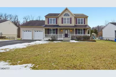 10 Windsor Dr, Newton, NJ 07860 - Photo 1