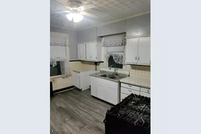 45 N 17th St, East Orange, NJ 07017 - Photo 11