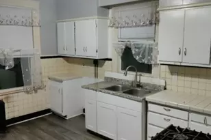 45 N 17th St, East Orange, NJ 07017 - Photo 11