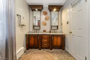 19 Lexington Rd, Clinton Township, NJ 08801 - Photo 21