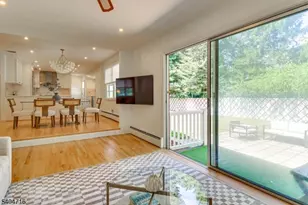 213 Haroldson Pl, Pompton Lakes, NJ 07442 - Photo 11