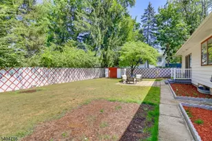 213 Haroldson Pl, Pompton Lakes, NJ 07442 - Photo 23