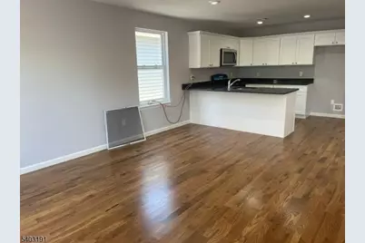 201 Schuyler Ave, Newark, NJ 07112 - Photo 9