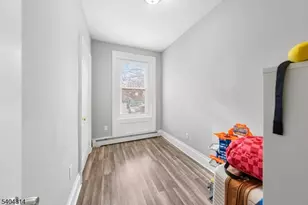 267 6th Ave W, Newark, NJ 07107 - Photo 11
