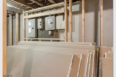 267 6th Ave W, Newark, NJ 07107 - Photo 17