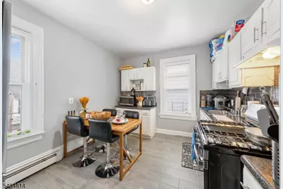 267 6th Ave W, Newark, NJ 07107 - Photo 5