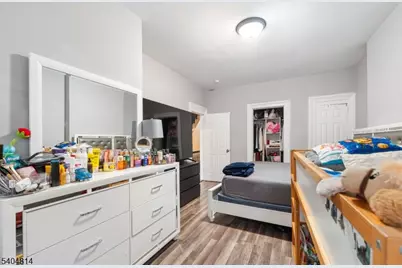 267 6th Ave W, Newark, NJ 07107 - Photo 15