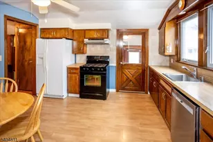 100 Troy Hills Rd, Hanover Township, NJ 07981 - Photo 13