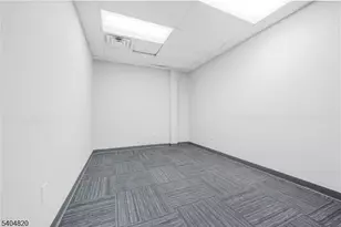 1 Lethbridge Plz, Mahwah, NJ 07430 - Photo 1