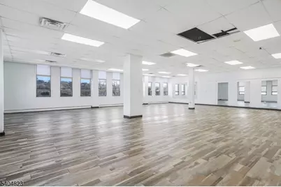 1 Lethbridge Plz, Mahwah, NJ 07430 - Photo 7