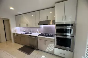 9 Holly Rd, Woodbridge Township, NJ 08830 - Photo 11