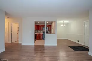 22 Amberly Ct, Franklin Township, NJ 08823 - Photo 7