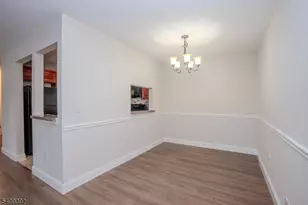 22 Amberly Ct, Franklin Township, NJ 08823 - Photo 9