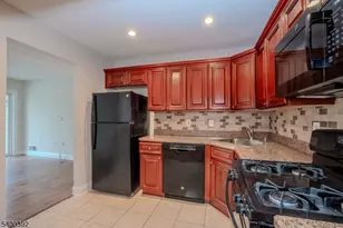 22 Amberly Ct, Franklin Township, NJ 08823 - Photo 13