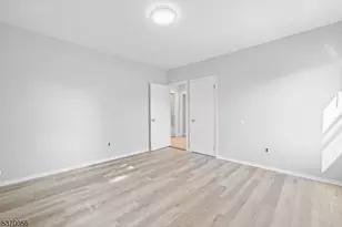 296 N Maple Ave, East Orange, NJ 07017 - Photo 15