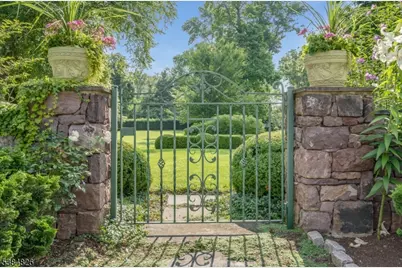 312 Hamden Rd, Franklin Township, NJ 08801 - Photo 15