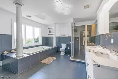 207 Eileen Dr, Cedar Grove, NJ 07009 - Photo 15