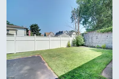 210 Maple Ave, Linden, NJ 07036 - Photo 5