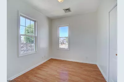 210 Maple Ave, Linden, NJ 07036 - Photo 15