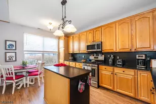 7 Hornbeam Way, Hardyston Township, NJ 07419 - Photo 9