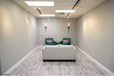 504 Hamburg Tpke B102, Wayne, NJ 07470 - Photo 11