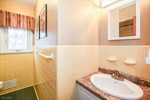 45 Indian Rd, Wayne, NJ 07470 - Photo 15