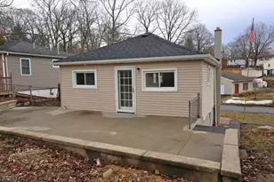 6 Bucknell Trail, Hopatcong, NJ 07843 - Photo 3