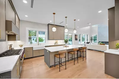 4 Athens Rd, Millburn, NJ 07078 - Photo 17