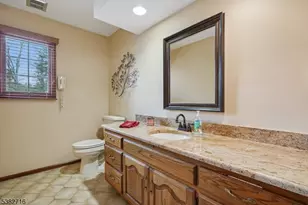 32 Nancy Terrace, Washington Township, NJ 07853 - Photo 11