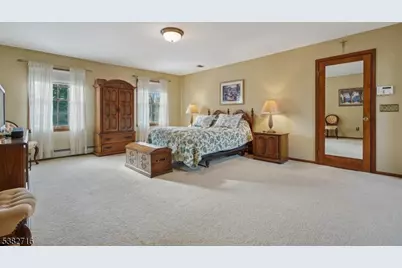 32 Nancy Terrace, Washington Township, NJ 07853 - Photo 19