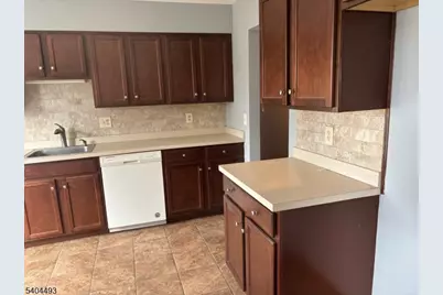 892 Hobson St, Union Township, NJ 07083 - Photo 5