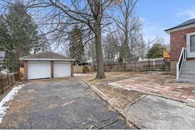 33 Robertson Rd, West Orange Township, NJ 07052 - Photo 35